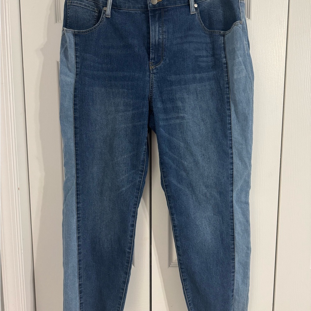 Chico's Blue Straight Leg Jeans with Classic Denim Style